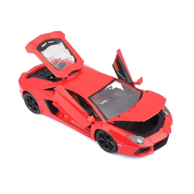 Lamborghini Aventador LP700-4 Plus in metallo arancione metallizzato