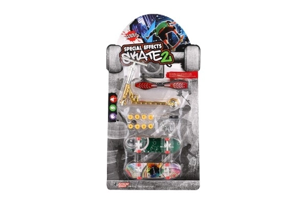 Set mini skateboard con accessori