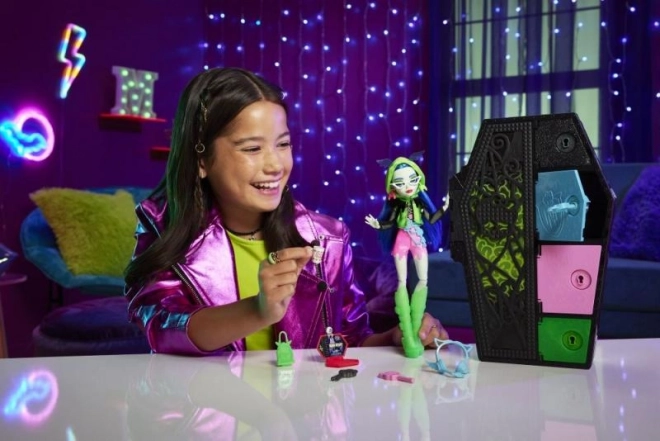 Skulltimate Secrets Neon Monster High