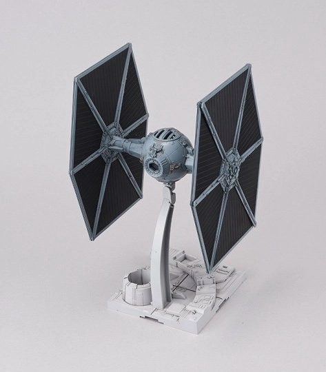 Star wars TIE Fighter in plastica