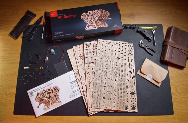 Puzzle meccanico in legno 3D V8 Engine Ugears