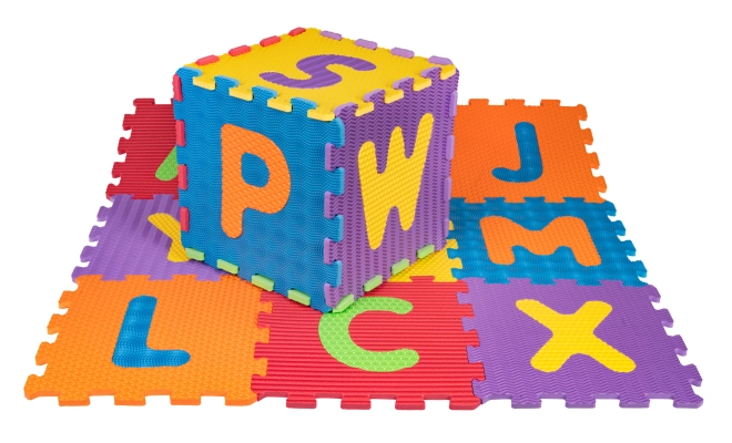Apprendimento dell’alfabeto con lettere rimovibili