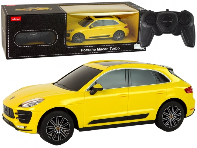 Auto radiocomandata Porsche Macan Turbo gialla 1:24