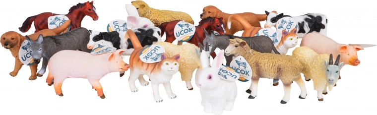 18 figurine dettagliate per un gioco creativo