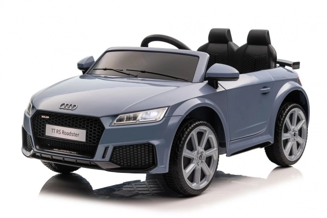 Auto elettrico Audi TT RS blu chiaro