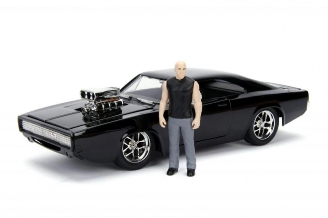 Auto Dodge Charger 1970 1:24 con figurina Dominic Toretto