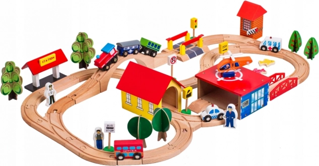 Pista di treno in legno con auto e accessori
