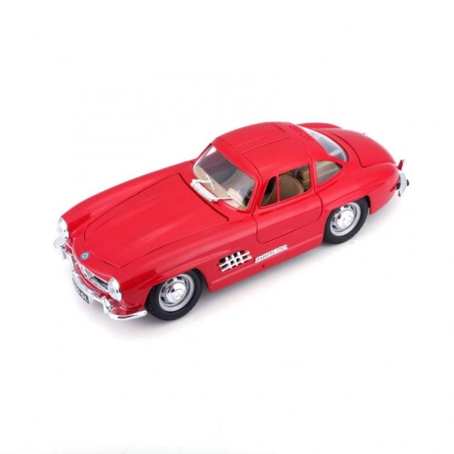 Modellino di Auto Mercedes-Benz 300SL Rosso in Scala 1:24