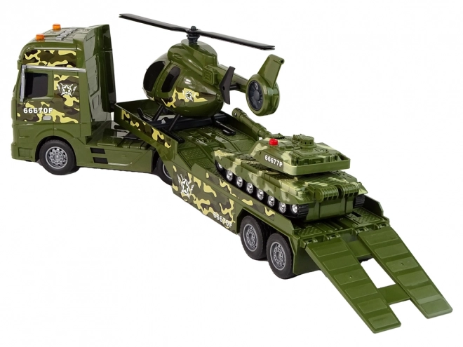 Set militare con carro armato a frizione, elicottero e camion