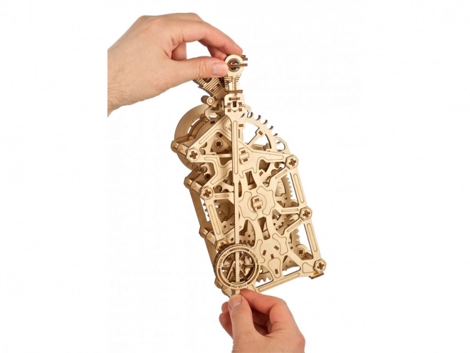 Puzzle meccanico in legno 3D di Ugears - Orologio a motore