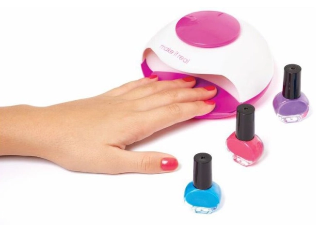 Set di smalti ricco