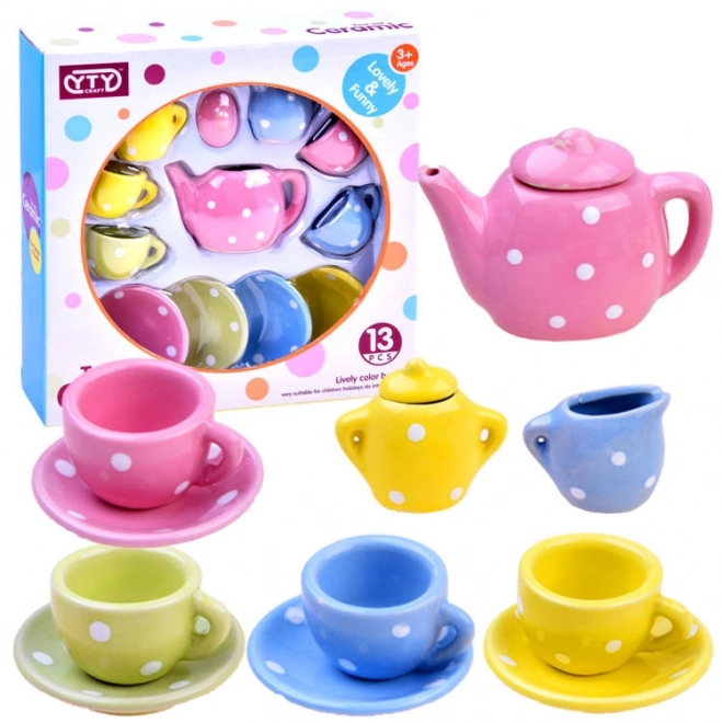 Set di piatti e tazze in ceramica per bambini