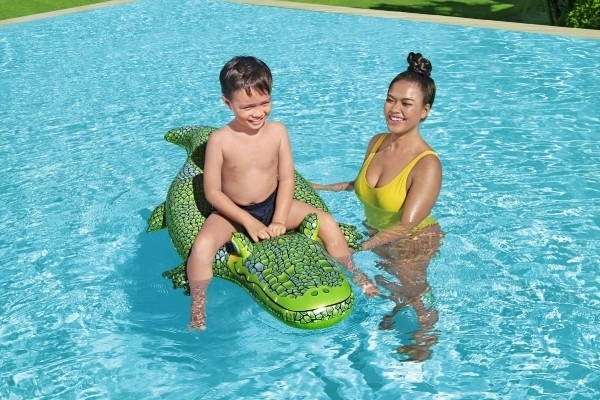 Coccodrillo gonfiabile verde per il nuoto