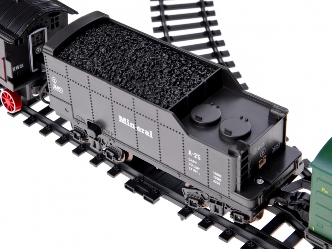 Grande trenino elettrico con locomotiva fumante
