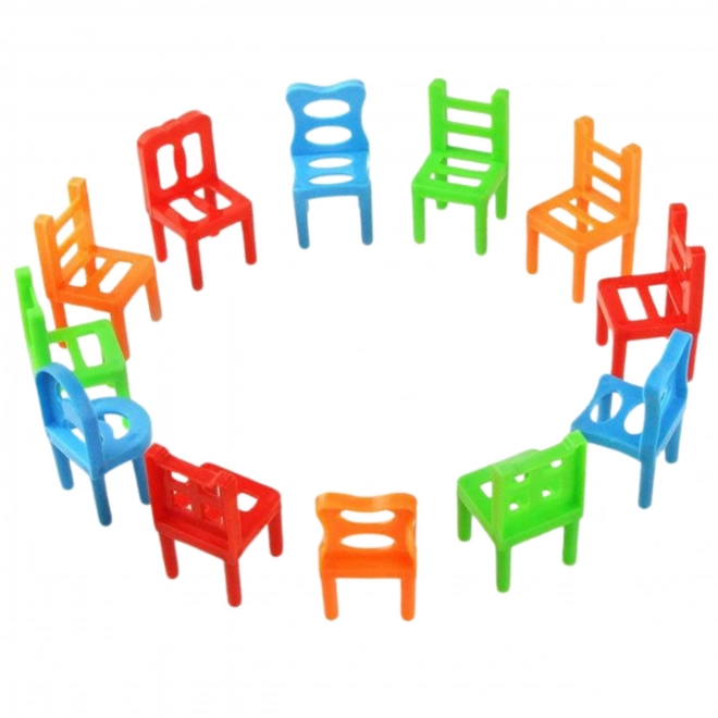 Gioco di abilità sedie in equilibrio per bambini