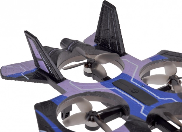 Drone volante divertente con diodi colorati