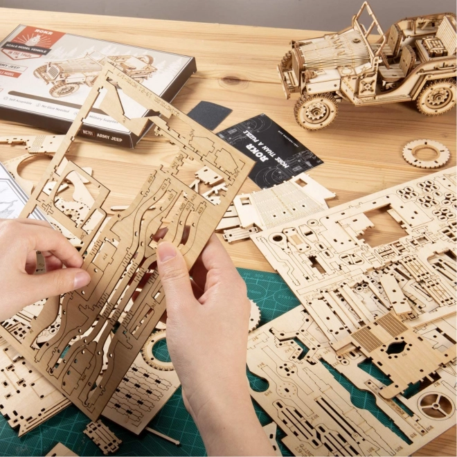 Puzzle 3D in legno Jeep Militare anni '40