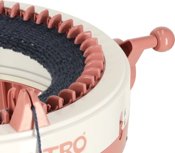 Lavoro a maglia veloce senza elettricità