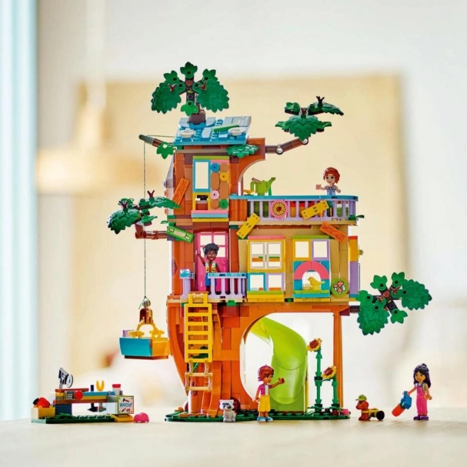 Incontro nella casa sull'albero dell'amicizia LEGO Friends