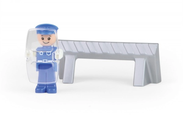 Figurina del poliziotto e barriera stradale