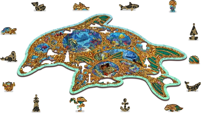 Motivo artistico di delfino con pezzi “whimsy” marini