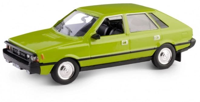 Auto d'epoca FSO Polonez verde