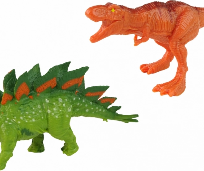 Due modelli di dinosauri realistici