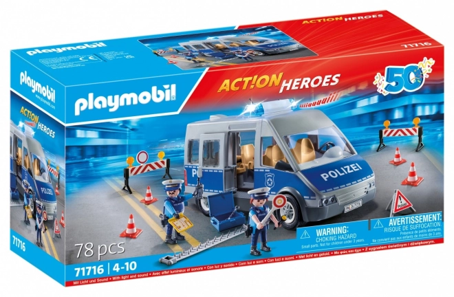 Set di Action Heroes con auto della polizia con barriera