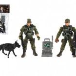 Set di figure militari con cane e accessori