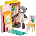 Orsetta di peluche nello studio d’arte PETIT COLLAGE