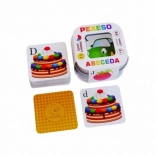 Memory dell'alfabeto in scatola di latta