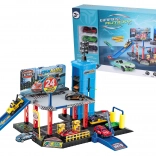 Garage con ascensore e stazione di rifornimento