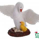 Figurina oca con pulcino