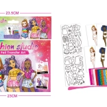 Portfolio designer con modelle e modelli