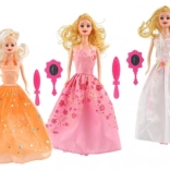 Bambola snodata con accessori