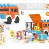 Fuoristrada toelettatore con cucciolini