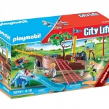 Playmobil City Life parco giochi per bambini con grande relitto di nave