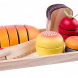 Set di legno per tagliare la colazione