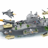 Portaerei con set di veicoli e soldati 47 cm